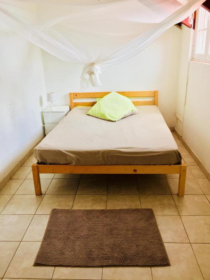 Soleil La Bed and Breakfast Terre-de-Bas Buitenkant foto